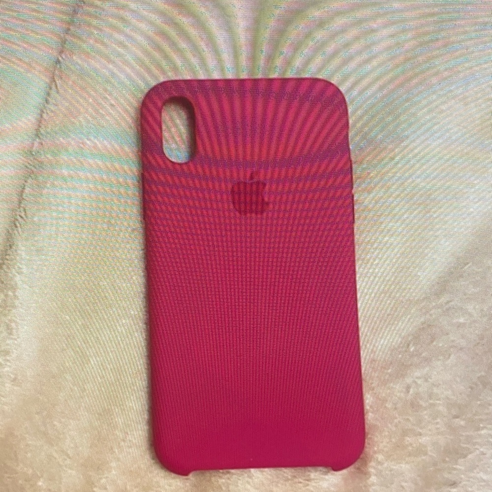 Apple Vibrant Pink Silicone iPhone Case